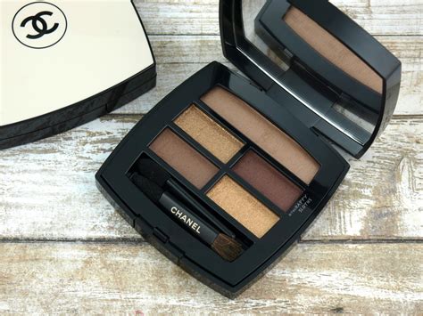 chanel travel makeup palette 2018 review|Chanel les beiges eyeshadow intense.